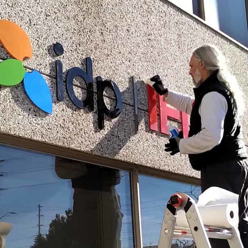 Dimensional Lettering